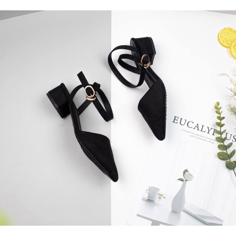 Giày bít mũi gót vuông 3 phân hở hậu da lộn