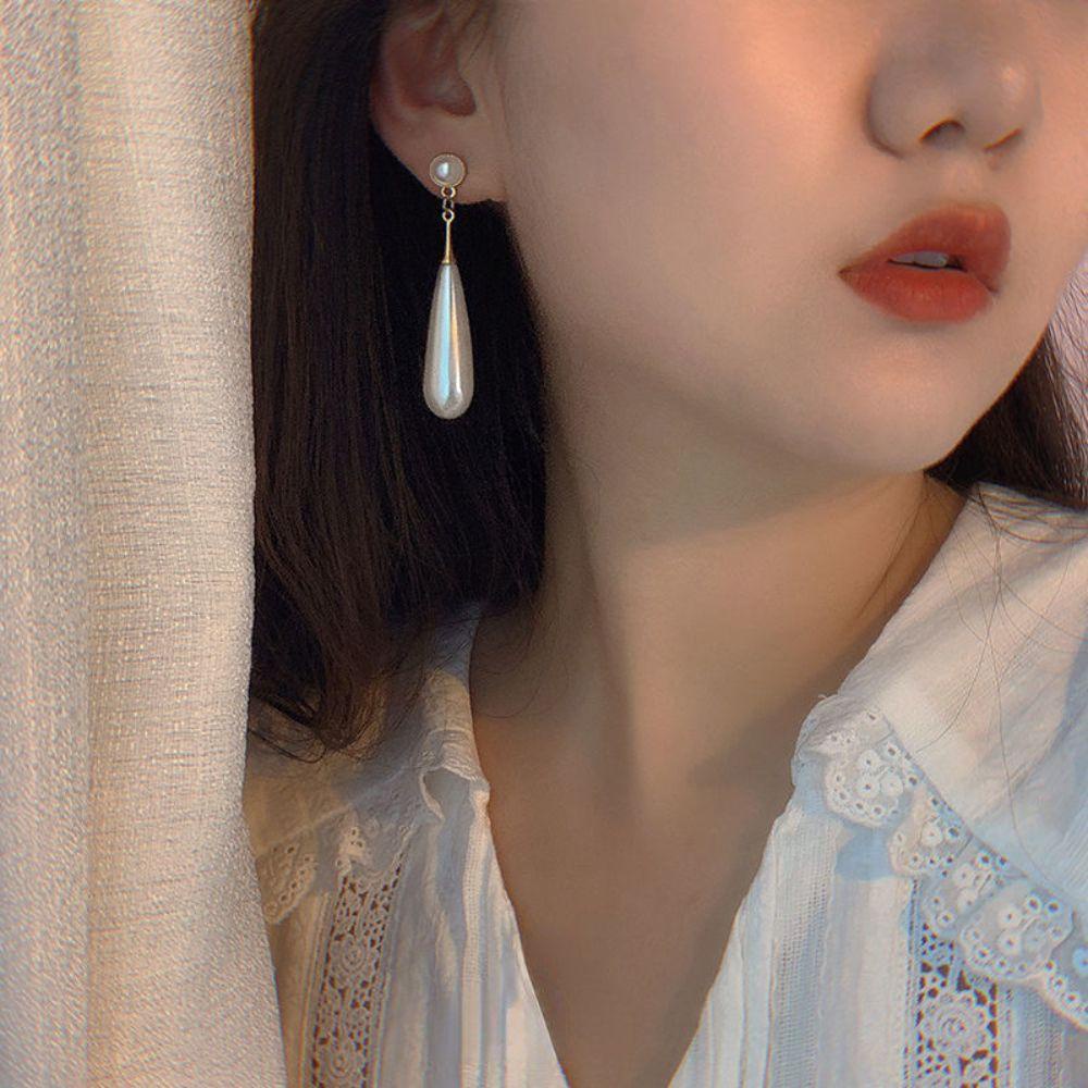 Khuyên Tai Dáng Dài Phong Cách Baroque Tinh Tế Cho Cô Dâu