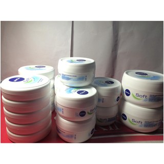 KEM DƯỠNG DA GIỮ ẨM NIVEA SOFT ĐỨC