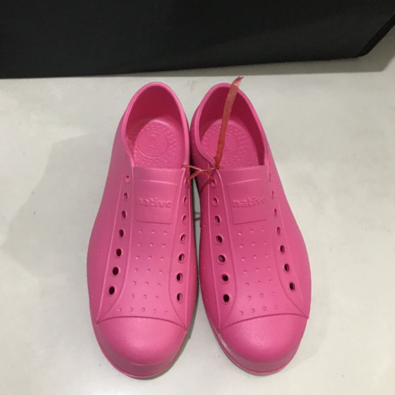 Giày Native đi mưa xuất xịn