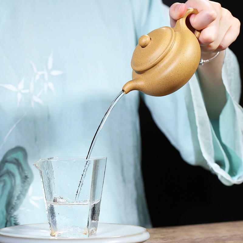 Ấm Tử Sa Nghi Hưng Phỏng Cổ 210 ml (Chi Ma Đoạn, Lọc Tổ Ong)