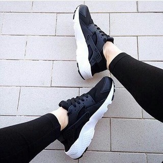 Giầy huarache đen