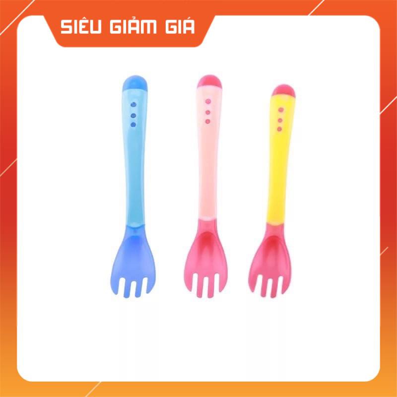 Dĩa nhựa báo nóng an toàn cho bé