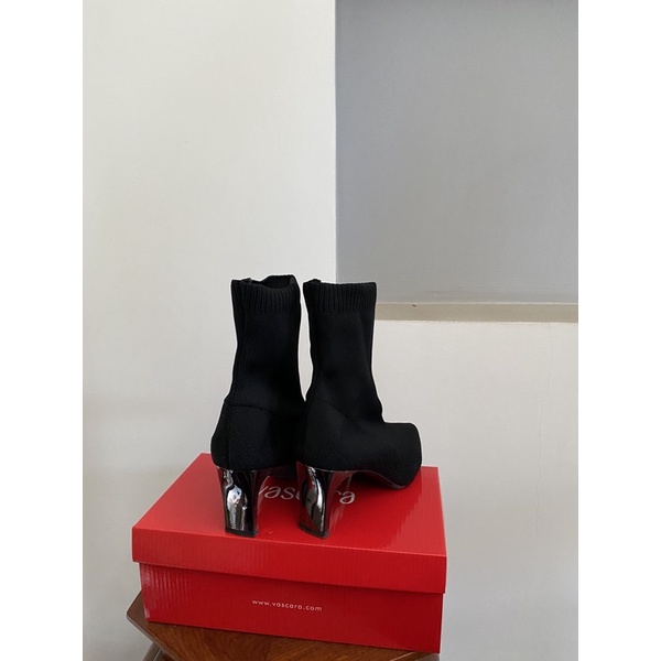 Bốt len thun màu đen thanh lý size 37