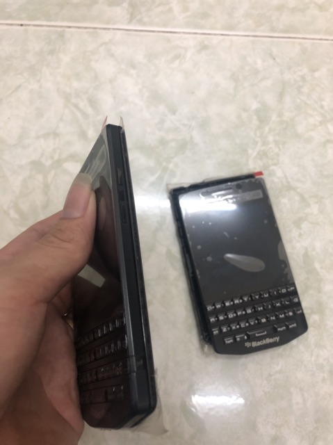 [LKBBZIN] Bộ Vỏ Blackberry 9983 Black nắp Da màu Chính Hãng