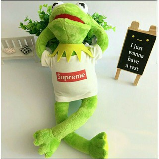 Gấu bông ếch Kermit.