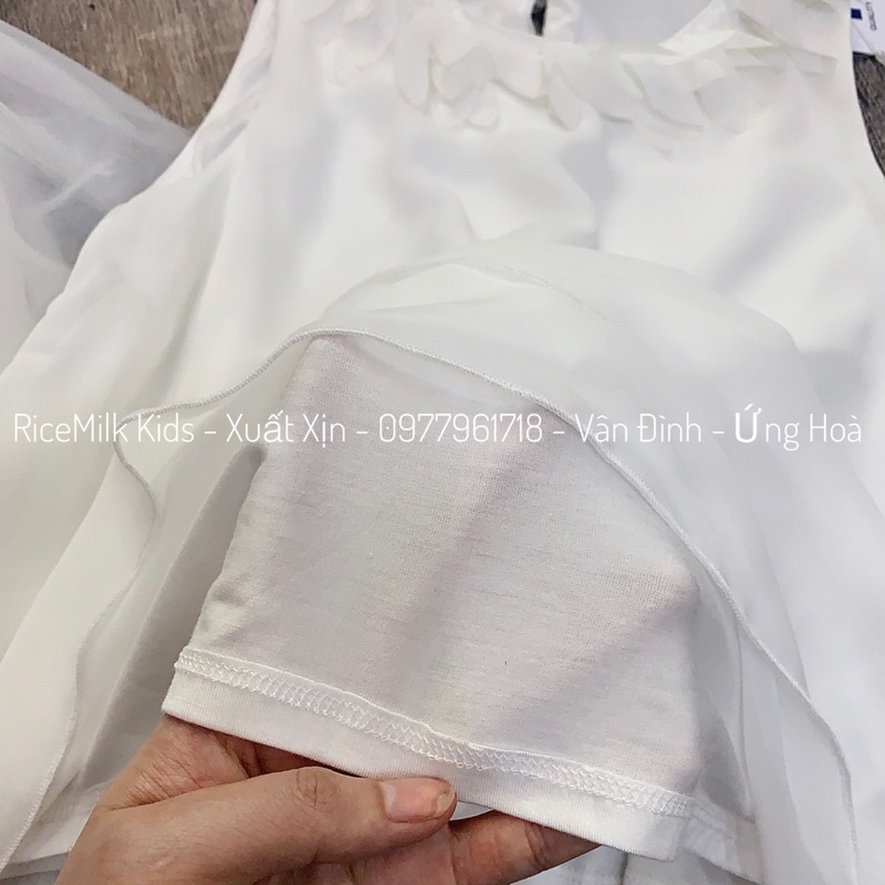 Áo và váy Ido màu trắng xuất dư xịn