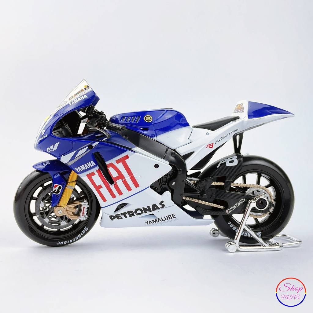 Xe mô hình mô tô Yamaha YZR M1 2006 TẶNG KÈM BIỂN SỐ tỉ lệ 1:10 hãng Maisto