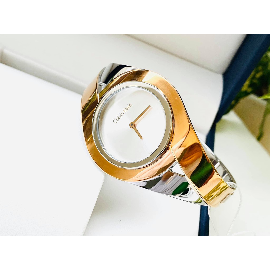 Đồng hồ nữ Calvin Klein Sensual K8E2M1Z6 viền mạ vàng pvd cực kì sang trọng, quý phái