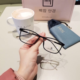 Gọng nhựa burberry cao cấp