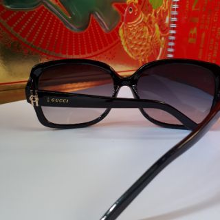 MẮT KÍNH NỮ GUCCI THỜI TRANG