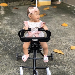Jum hoa xinh cho bé