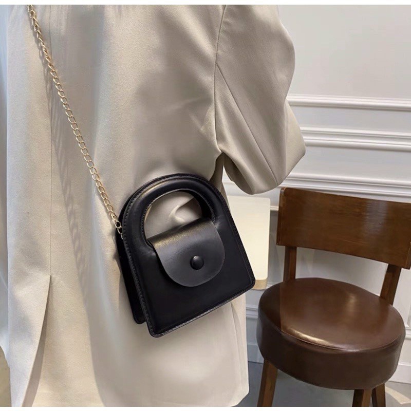 Túi xách mini đeo chéo dáng vuông 2 màu đen trắng phong cách nước ngoài hot trend