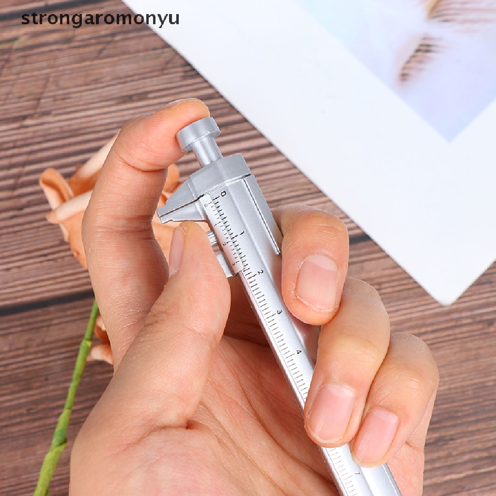 Bút bi có thước đo thiết kế độc đáo tiện lợi dành cho học sinh