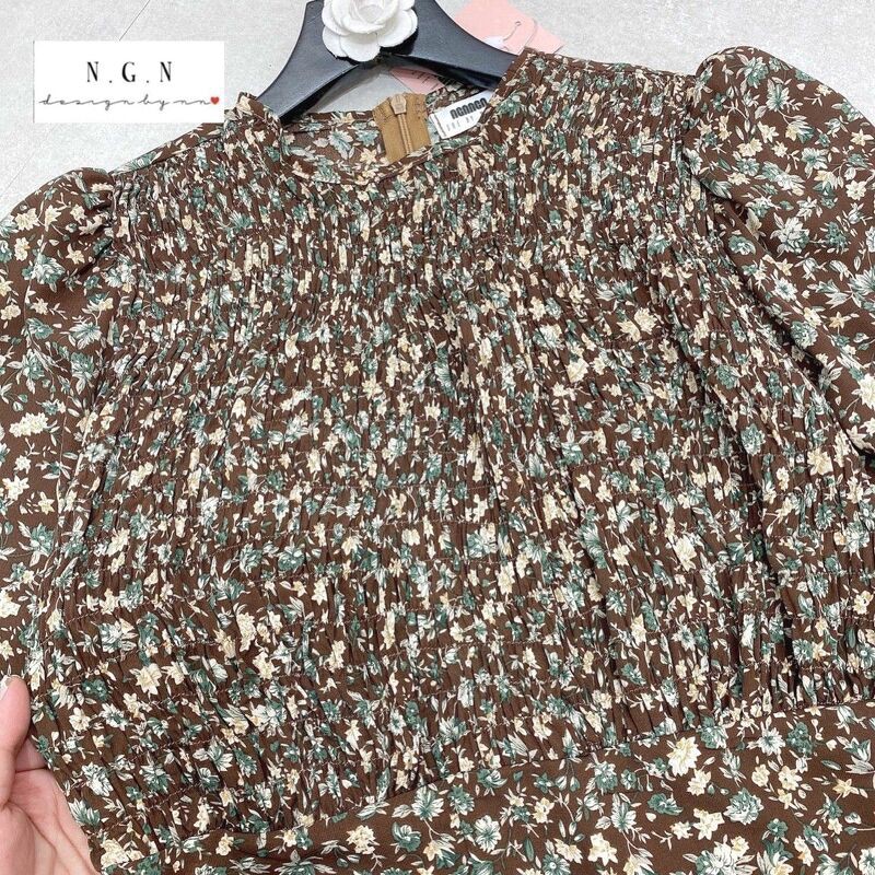 Váy hoa chun ngực pha nâu xinh | BigBuy360 - bigbuy360.vn