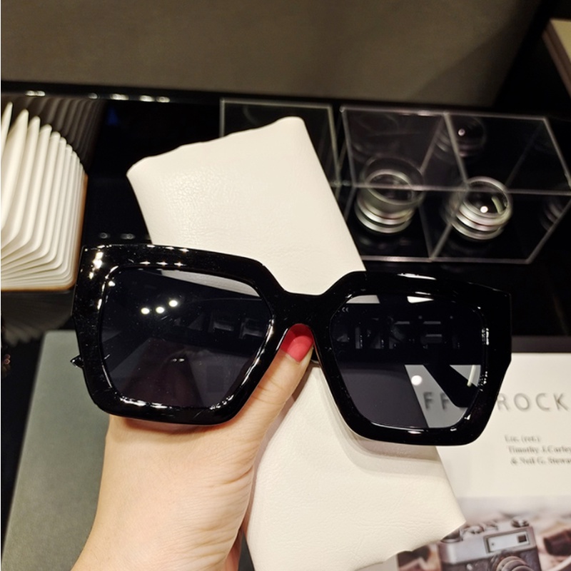 (KIQI-FASHION) COD Kính Mát Gọng Vuông Họa Tiết Chữ Phong Cách Âu Mỹ Thời Trang Chống Tia Uv400 Dành Cho Nam Nữ