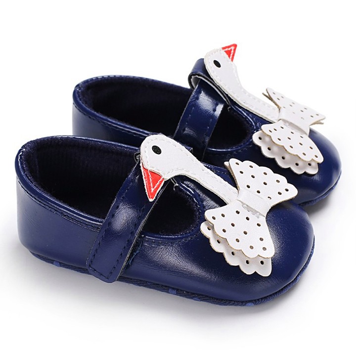 Giày tập đi cho bé gái 0-18 tháng hình thiên nga đáng yêu BBShine – TD1