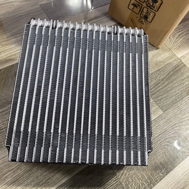 Sản phẩm gia đình làm: Phụ tùng ô tô/Dàn lạnh mã CZ1113 kia k2700 k3000 ki/.a 1,4T