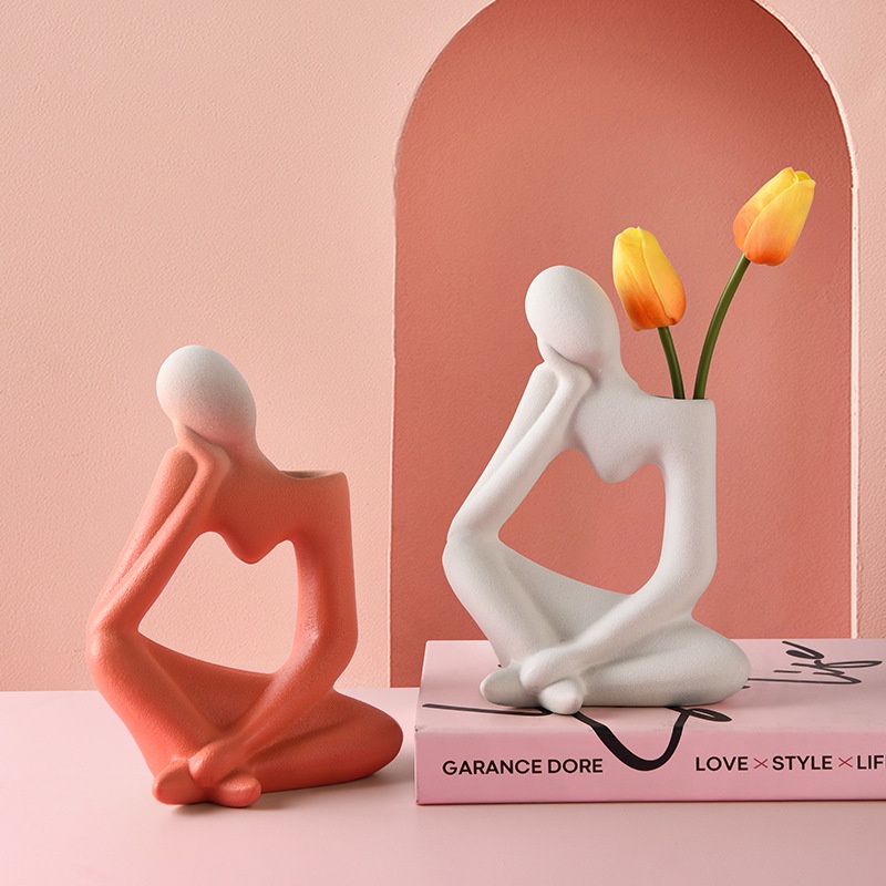 Bình cắm hoa gốm sứ nghệ thuật hình người suy nghĩ