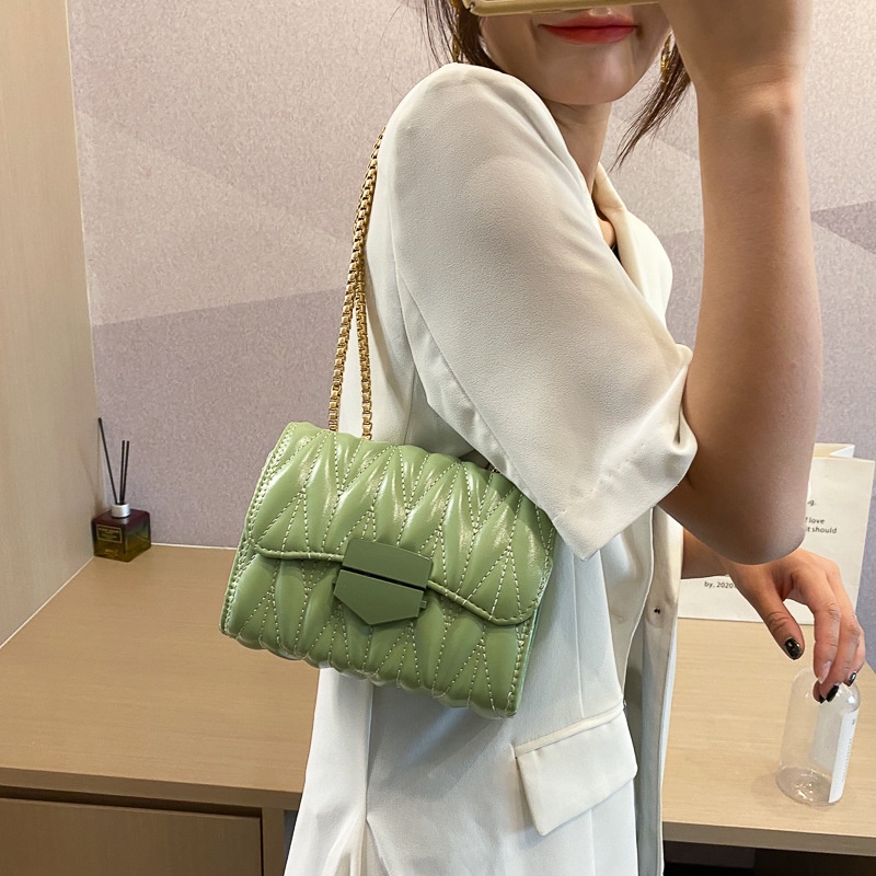 IELGY Fashion Chain Crossbody Shoulder Bag Versatile Ladies