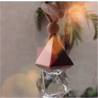 LỌ ĐỰNG TINH DẦU DẠNG TREO NÚT GỖ