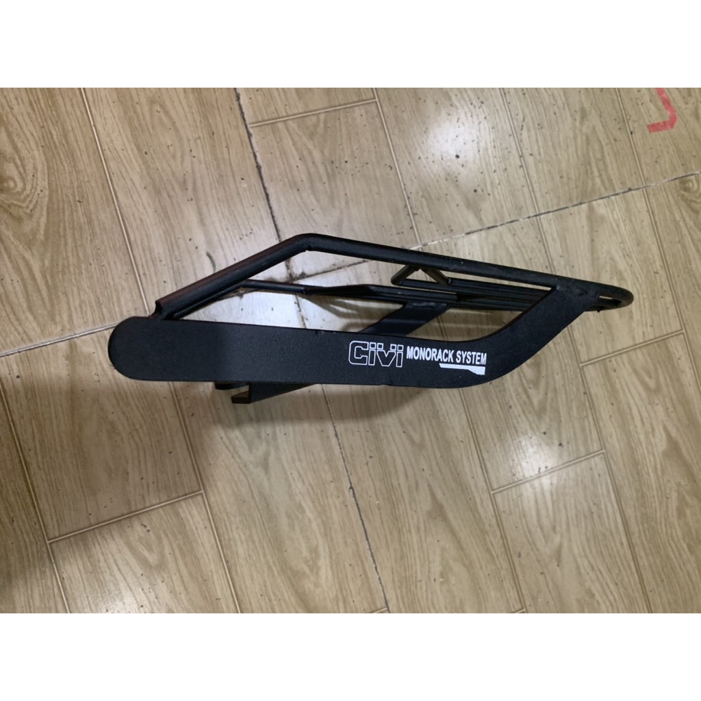 Ba ga sau xe raider fi kiểu givi
