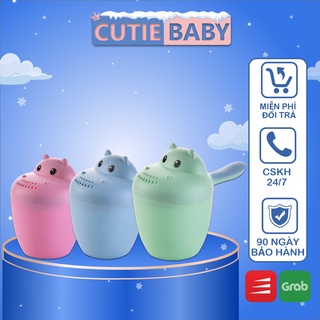 Gáo Múc Nước Ca tắm Cutiebaby Hình Gấu An Toàn Gội Đầu, Giúp Trẻ Tưới Cây, Dọn Dẹp Nhà Cửa Cho Bé Trai, Gái, Từ Sơ Sinh