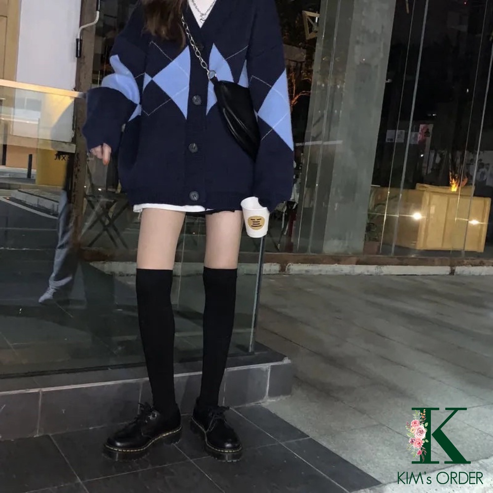 Áo len cardigan nữ khoác ngoài dài tay màu xanh và be phom rộng dáng dài hoạ tiết quả trám loại 1 tiểu thư Hàn Quốc
