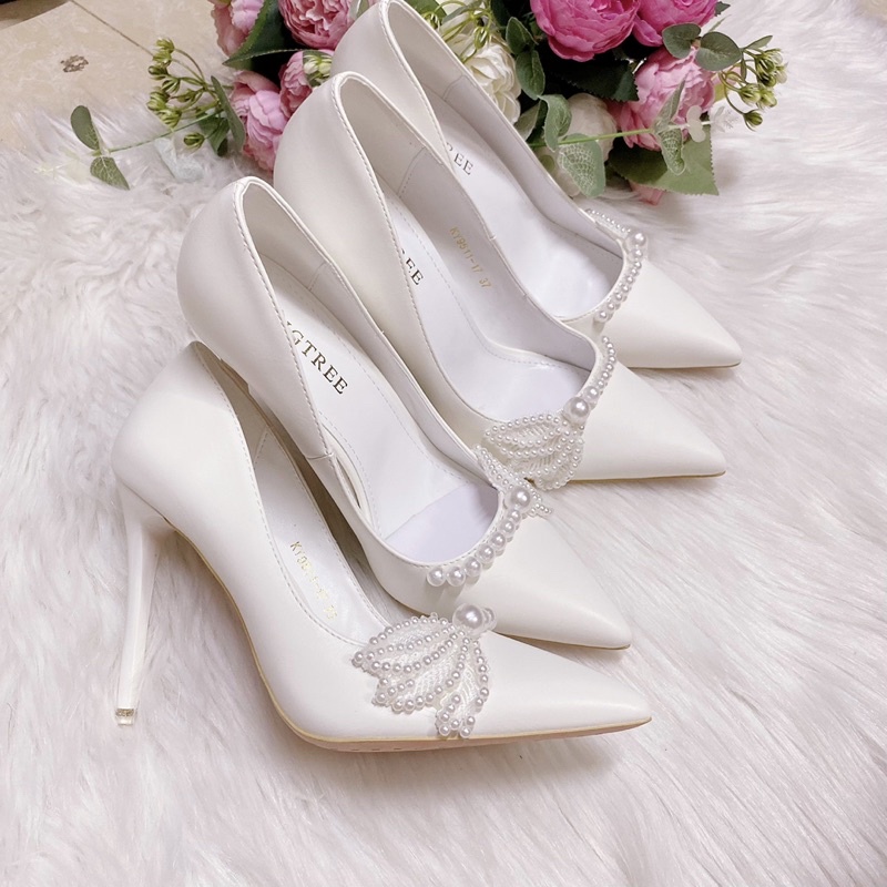 GIÀY CƯỚI THIẾT KẾ 3 LÁ NGỌC HANDMADE CAO CẤP( hàng gắn đính thủ công theo yêu cầu nên khách chắc lấy mới đặt)