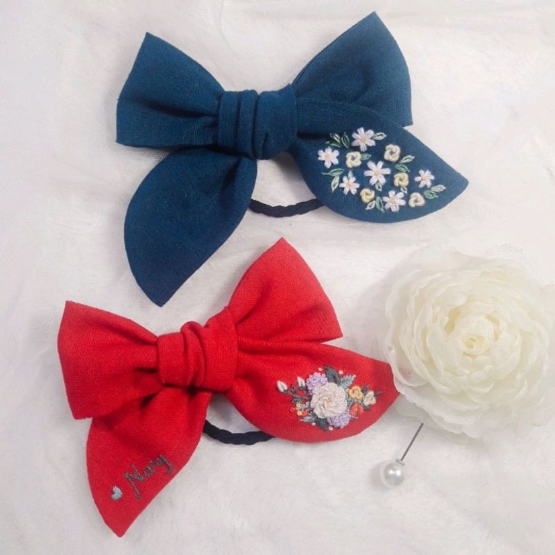 Cột tóc thêu tay handmade