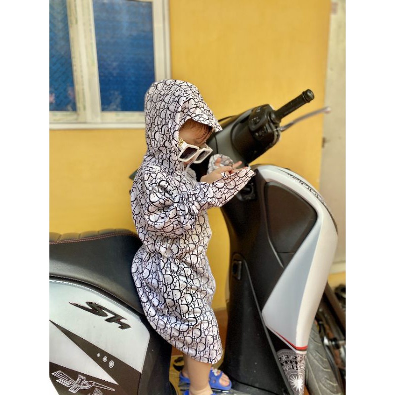 Áo nắng dài cho bé