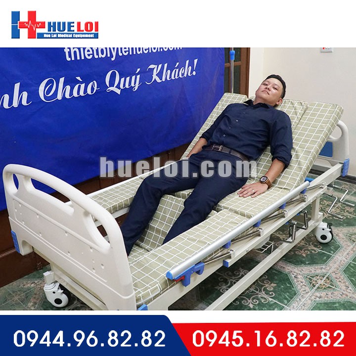 GIƯỜNG BỆNH NHÂN TAY QUAY CÓ BÔ VỆ SINH