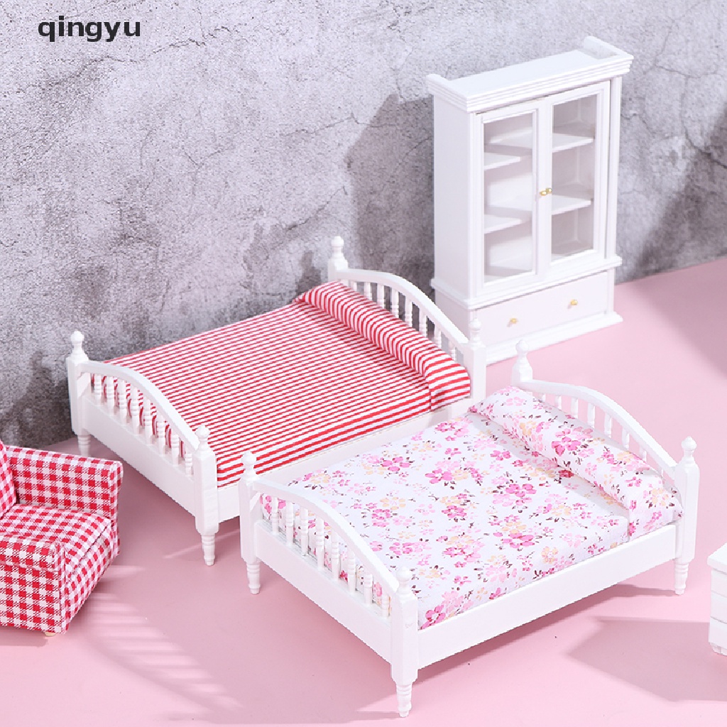 1 Giường Đôi + 1 Bàn Đầu Giường Mini Tỉ Lệ 1: 12 Trang Trí Nhà Búp Bê