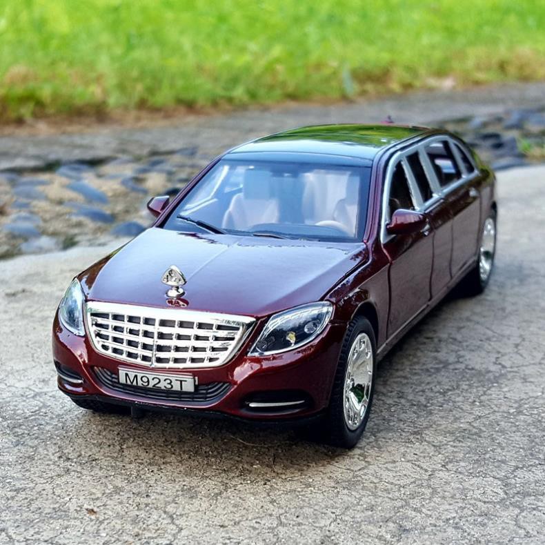 Mô hình xe MAYBACH S600 1:24 XLG