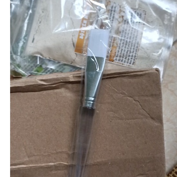 Chổi đắp mặt nạ cán nhựa spa