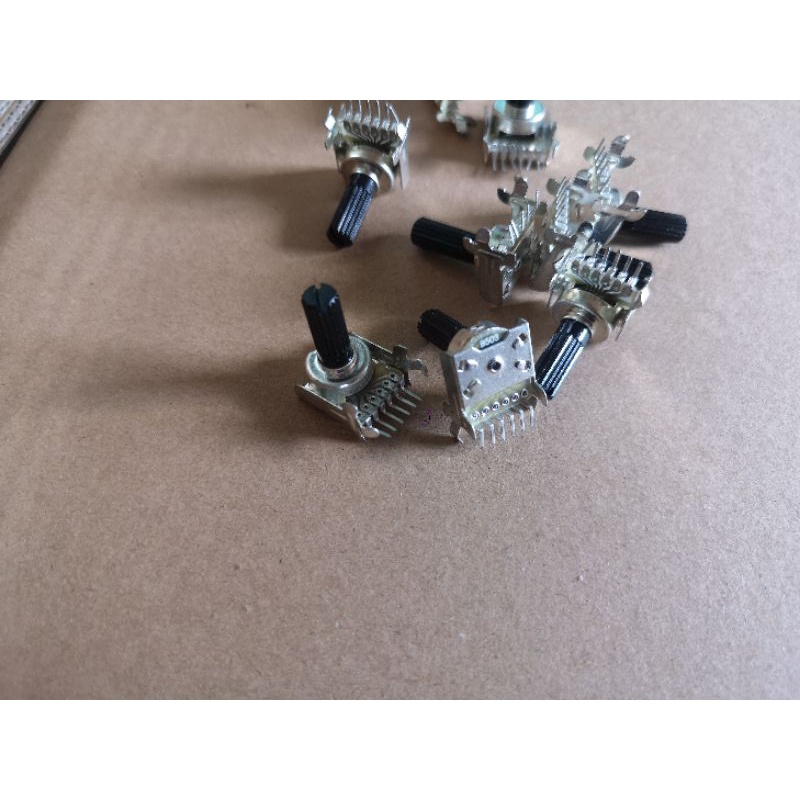 Chiết áp 6 chân ngang dùng cho vang cơ,  số , amply