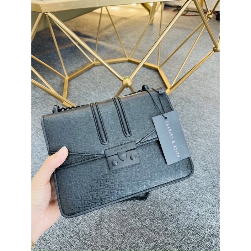 Túi CnK qc đeo chéo full đen lót đỏ❣️FREESHIP❣️