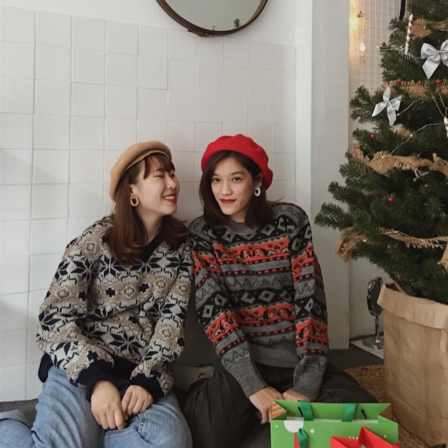 Mùa đông sẽ ấm áp và siêu chất khi các bạn tậu cho mình bộ đôi áo len hoạ tiết và quần jean Levis si