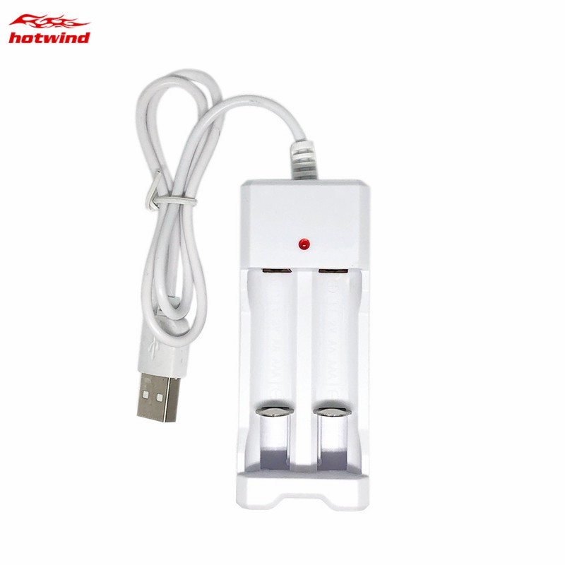 Thiết bị sạc pin nhanh cổng USB có bảo vệ đoản mạch cho 2 pin AAA/AA