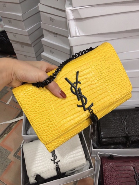 Túi đeo chéo thời trang nữ