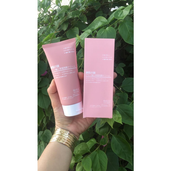 Sữa rửa mặt nhau thai Nhật Bản