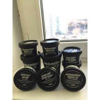 Bột rửa mặt Herbalism Lush