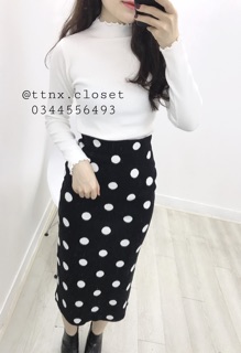 Chân váy len chấm bi