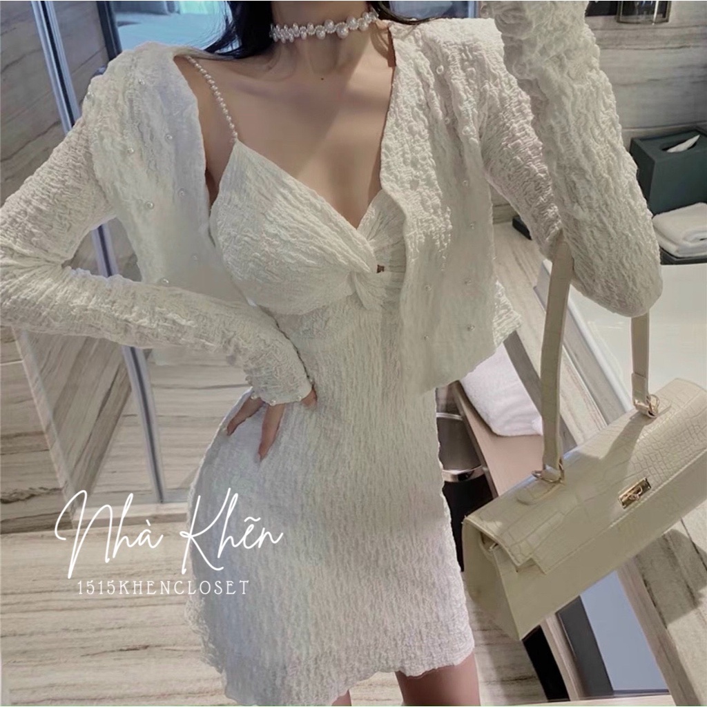 Set trắng đầm 2 dây xoắn ngực kèm áo khoác croptop