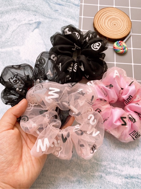 [Mã SKAMCLU8 giảm 10% cho đơn từ 100K] {Ảnh Thật} SCRUNCHIES CHỮ CÁI 2 LỚP LIMITED, CỘT TÓC VẢI HOT TREND