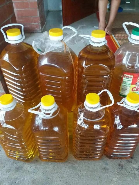 Dầu lạc  nguyên chất nhà ép.