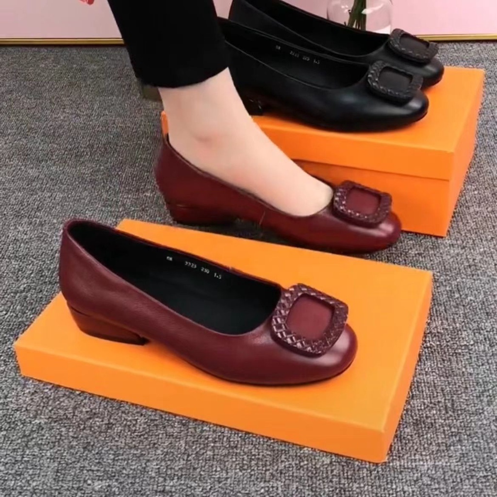 Giày Cao Gót Da Mềm Mũi Tròn Phối Khóa Vuông Thời Trang Xuân Hè 2022 Cho Nữ