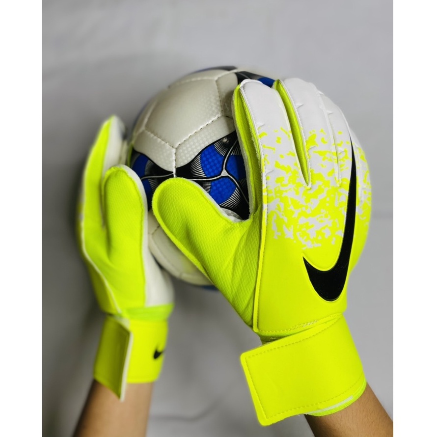 Găng Tay Thủ Môn NiK Có Xương Trợ NgónHàng Chất Lượng Cao