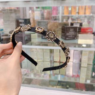 Cài tóc đa’ tiểu thư