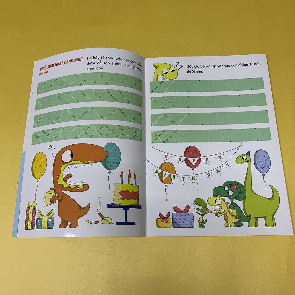 Sách - Vở học viết - Cùng khủng long học nét cơ bản - Dành cho trẻ trên 4 tuổi - Crabit Kidbooks